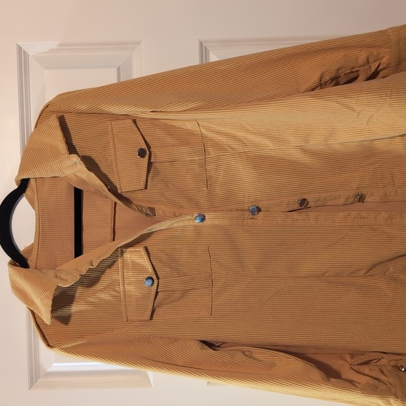 Light corduroy shirt - Picture 9 of 12